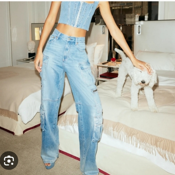 Alice + Olivia Cay Baggy Cargo Jean's in Brea Blue 26, NWT HTF - Picture 2 of 14